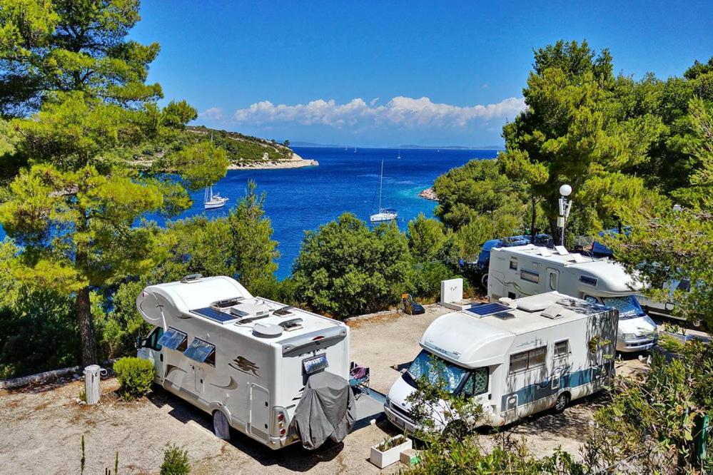 Kamp Vira Mobile Homes Hvar Town Kültér fotó