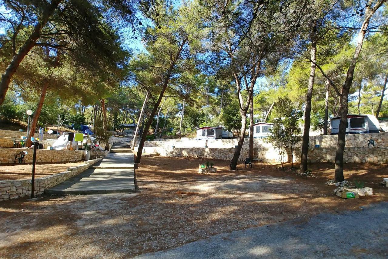 Kamp Vira Mobile Homes Hvar Town Kültér fotó